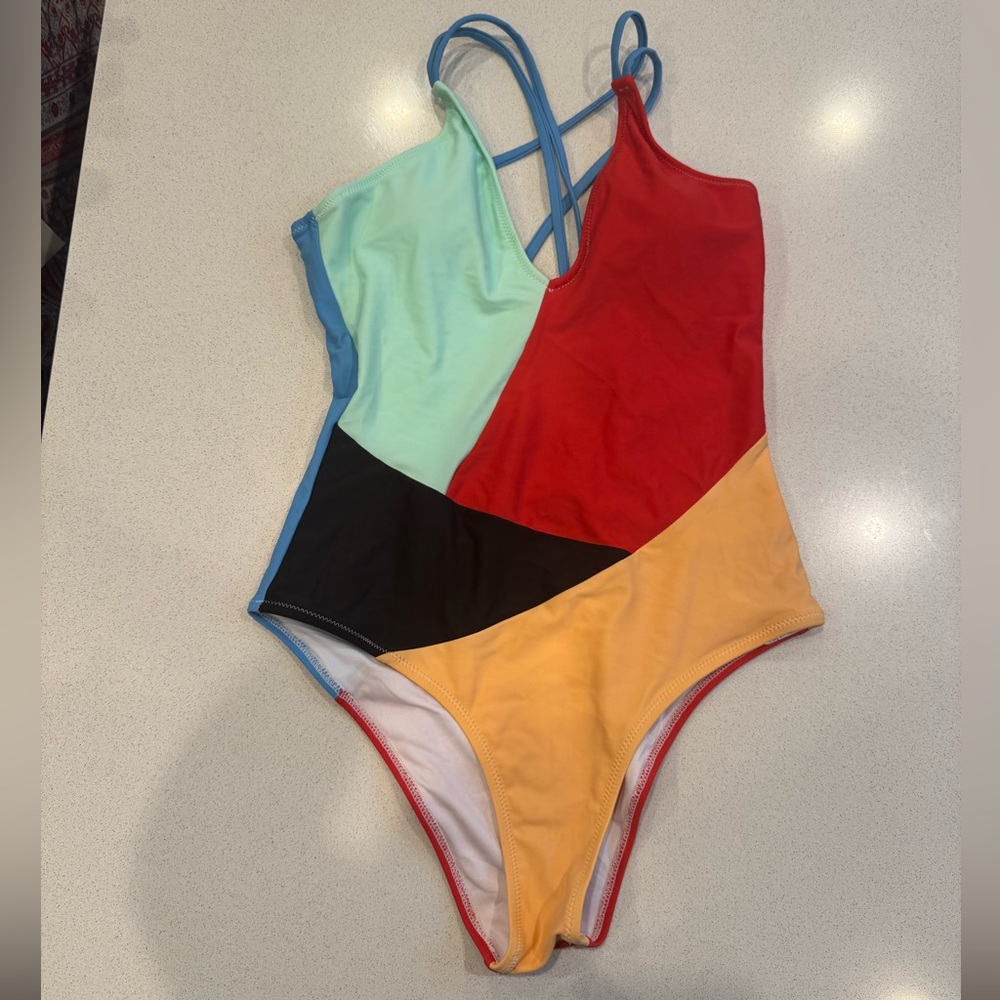 Cupshe Red and Green One Piece Swimsuit Color-Blocked Design Preloved Small